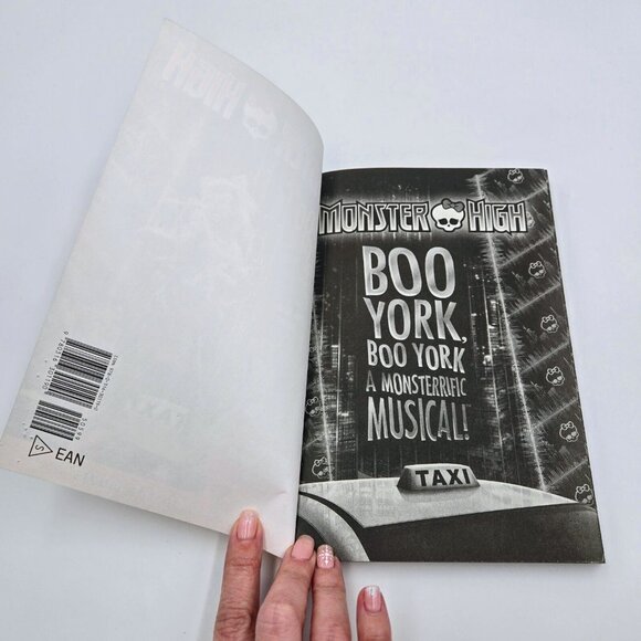 Monster High Books Boo York Boo York And Goulfriends To The End Soft Cover Paran - Picture 5 of 16